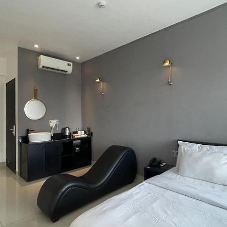 A In Hotel Riverside Ciudad Ho Chi Minh  Exterior foto